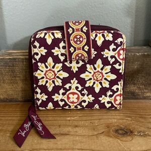 Vera Bradley maroon & cream Medallion Mini Zip Wallet Retired